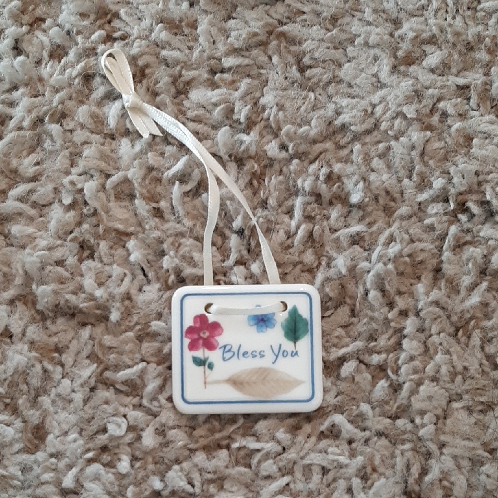 Longaberger Pottery Cream Hanging Plaque